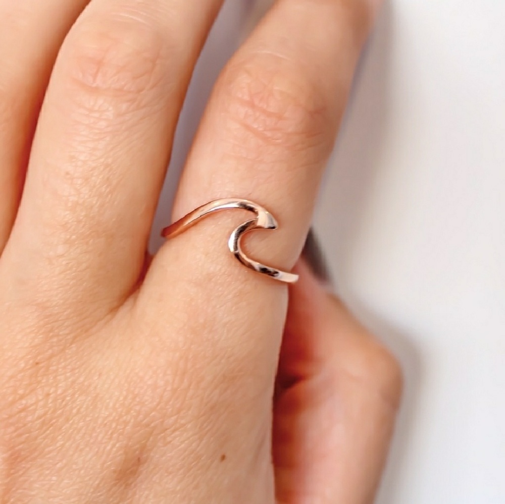🎈NWT Rose gold 925 dainty wave ring - Picture 4 of 5